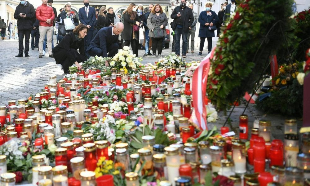 Áustria diz que terrorista agiu sozinho e discute se poderia ter evitado atentado