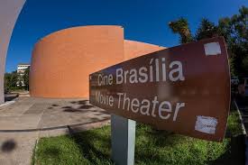 JK é destaque na reabertura do Cine Brasília